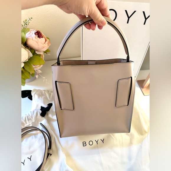 BOYY Devon 21 Tortora Gold Hardware Nude Bucket Bag Style - Picture 4 of 15